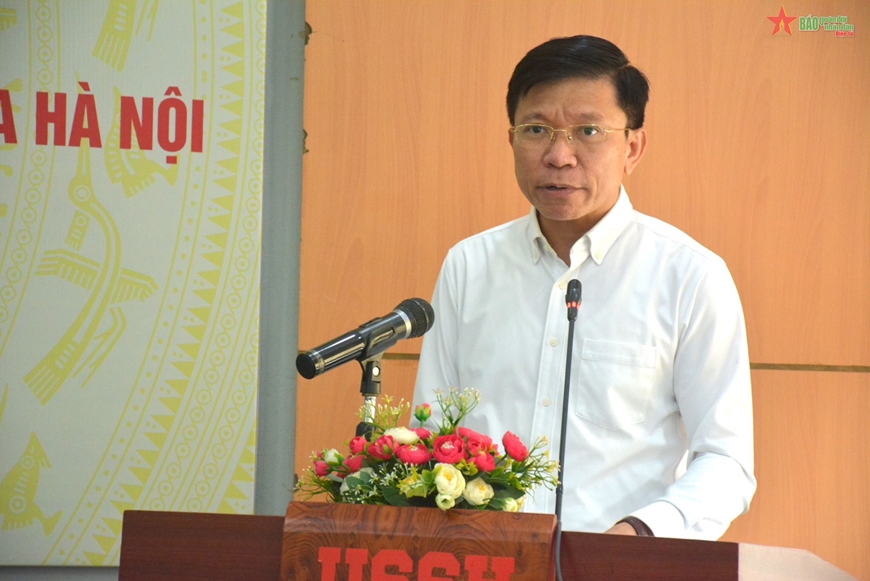 Đồng chí Nguyễn Trọng Nghĩa thăm và làm việc tại Trường Đại học Khoa học xã hội và nhân văn, Đại học Quốc gia Hà Nội
