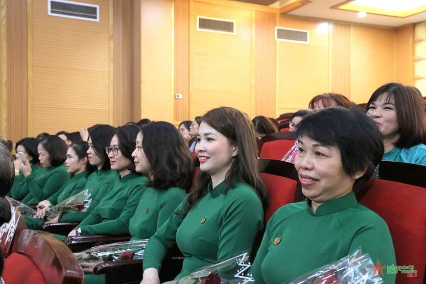 Học viện Quân y gặp mặt kỷ niệm nhân Ngày Phụ nữ Việt Nam 20-10