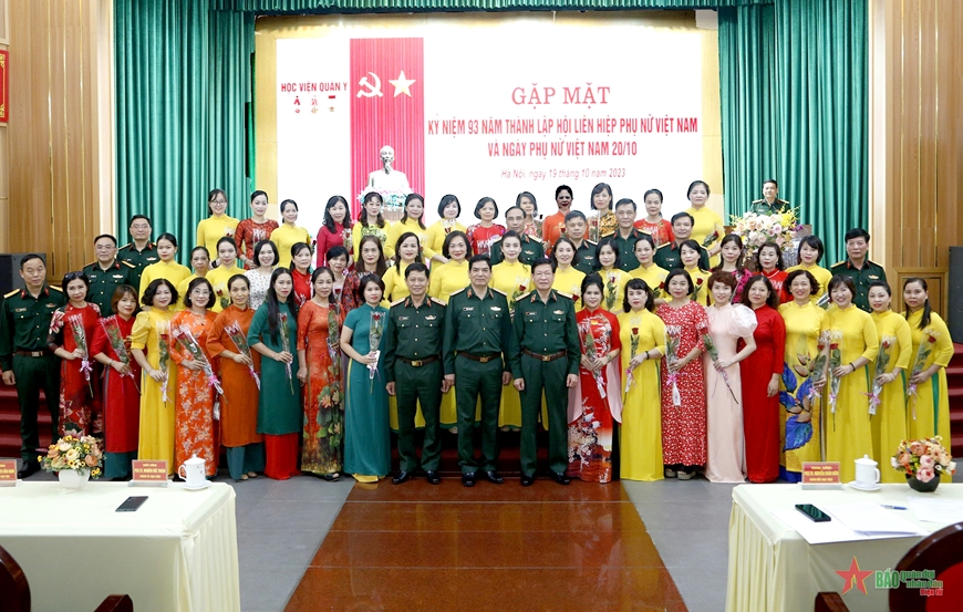Học viện Quân y gặp mặt kỷ niệm nhân Ngày Phụ nữ Việt Nam 20-10