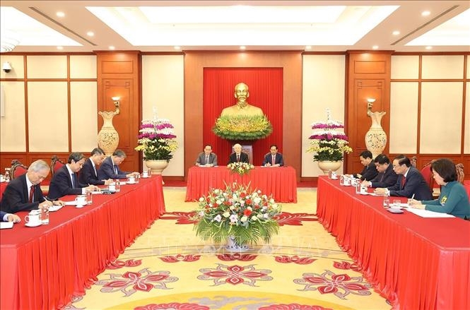 Tổng Bí thư Nguyễn Phú Trọng điện đàm cấp cao với Tổng thống Pháp Emmanuel Macron