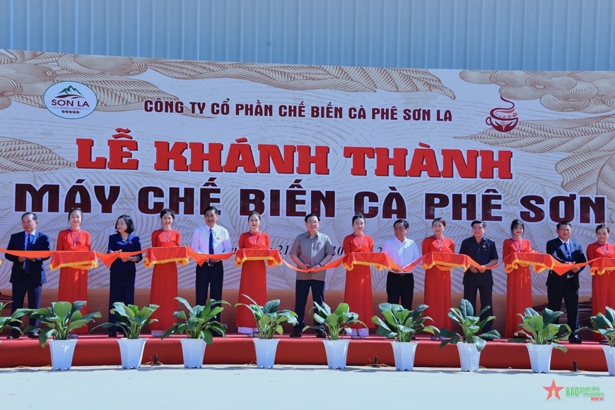Chủ tịch Quốc hội Vương Đình Huệ dự chuỗi sự kiện tại Lễ hội Cà phê Sơn La