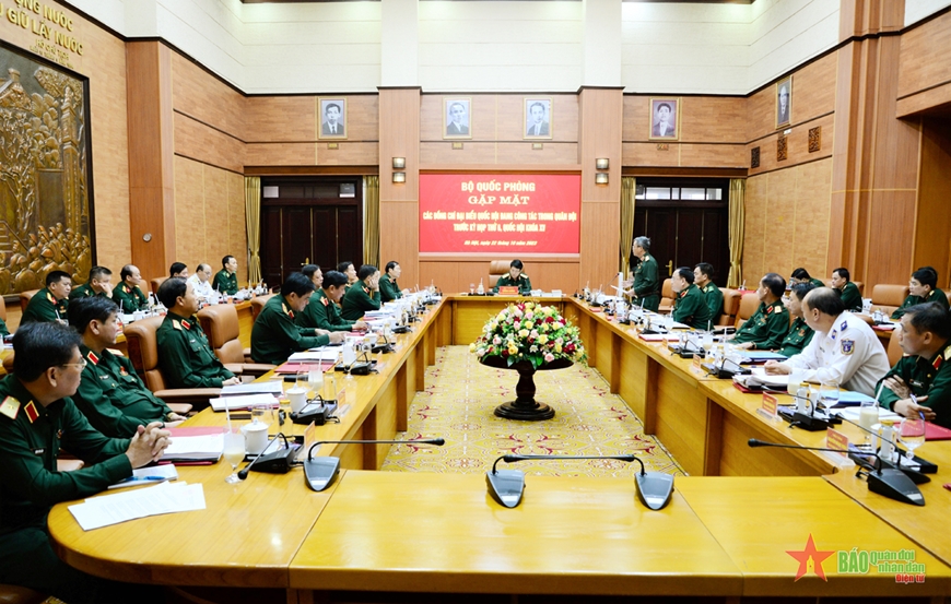 Đại tướng Lương Cường chủ trì gặp mặt các đại biểu Quốc hội đang công tác trong Quân đội