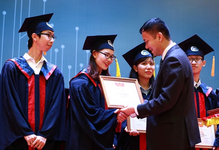 Tuyển chọn công chức từ sinh viên xuất sắc