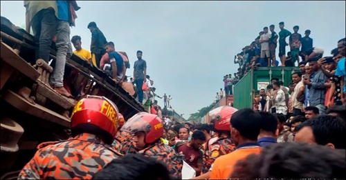 Hai tàu hỏa đâm nhau ở Bangladesh, hàng chục người thiệt mạng