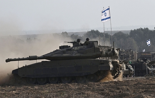 Quân sự thế giới hôm nay (27-10): Israel tấn công trên bộ vào Gaza, siêu máy bay ném bom B-21 Raider của Mỹ chạy thử
