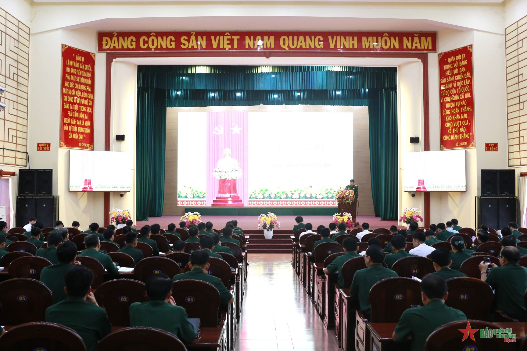 Hơn 100 đại biểu dự Hội nghị Bồi dưỡng báo cáo viên toàn quân tháng 10 khu vực phía Nam

