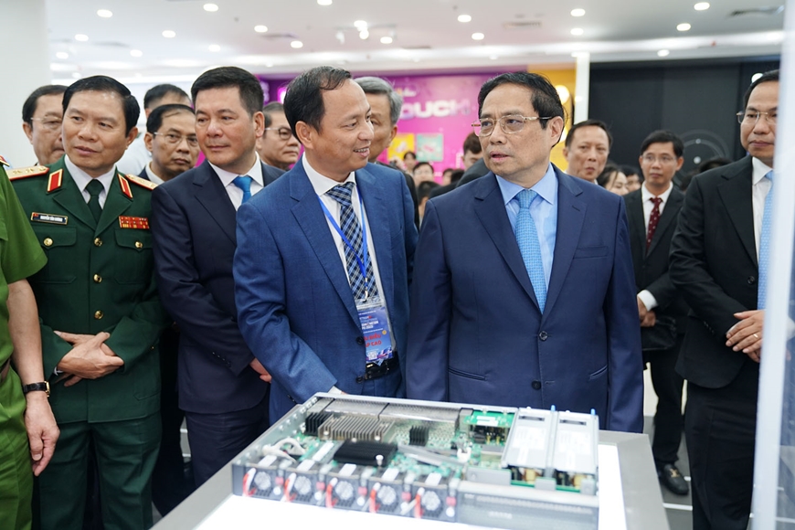 Thủ tướng Phạm Minh Chính cắt băng khánh thành cơ sở 2 Trung tâm Đổi mới sáng tạo Quốc gia