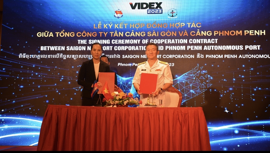 Tăng cường kết nối, phát triển dịch vụ logistics tuyến Việt Nam - Campuchia