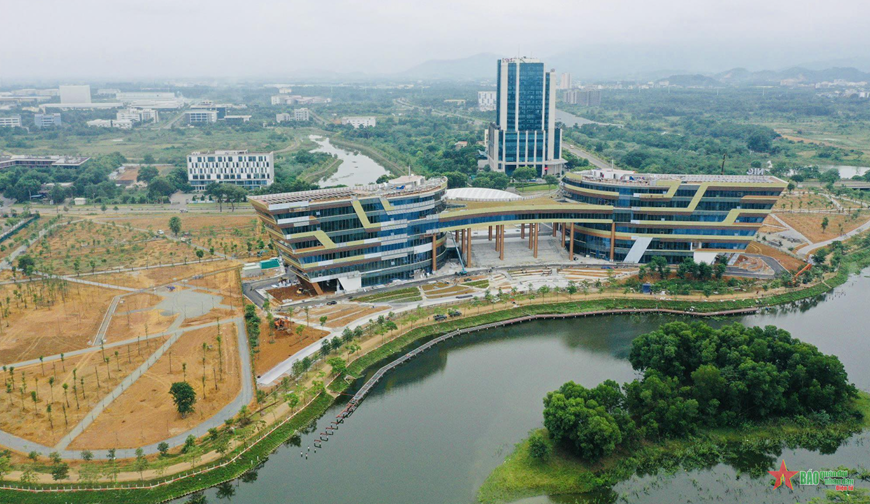 Thủ tướng Phạm Minh Chính cắt băng khánh thành cơ sở 2 Trung tâm Đổi mới sáng tạo Quốc gia