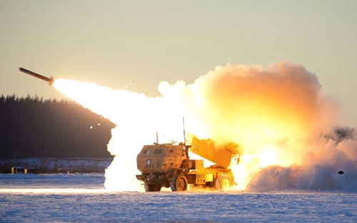 Quân sự thế giới hôm nay (28-10): Mỹ đồng ý bán “hỏa thần” M142 HIMARS cho Latvia, Nga phóng vệ tinh quân sự vào vũ trụ