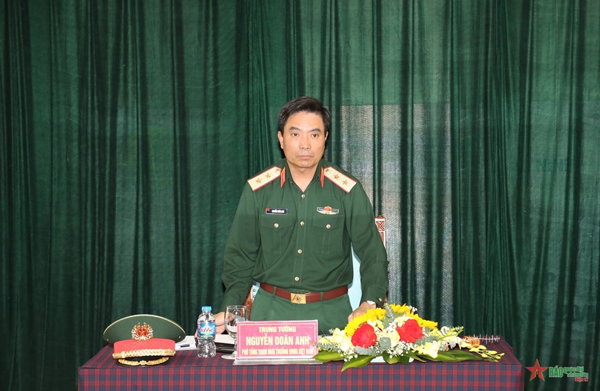 Trung tướng Nguyễn Doãn Anh kiểm tra công tác giáo dục quốc phòng và an ninh tại Đại học Quốc gia Hà Nội