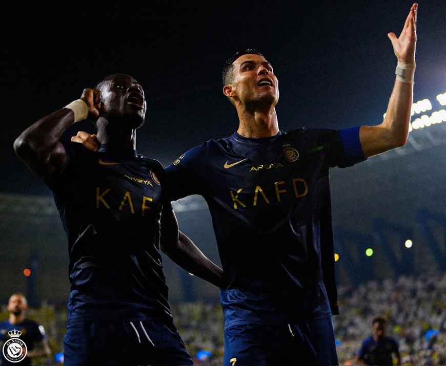 Tin thể thao thế giới hôm nay (1-11): Ronaldo thích bài viết chê Messi, đội tuyển nữ Việt Nam quyết đấu Nhật Bản