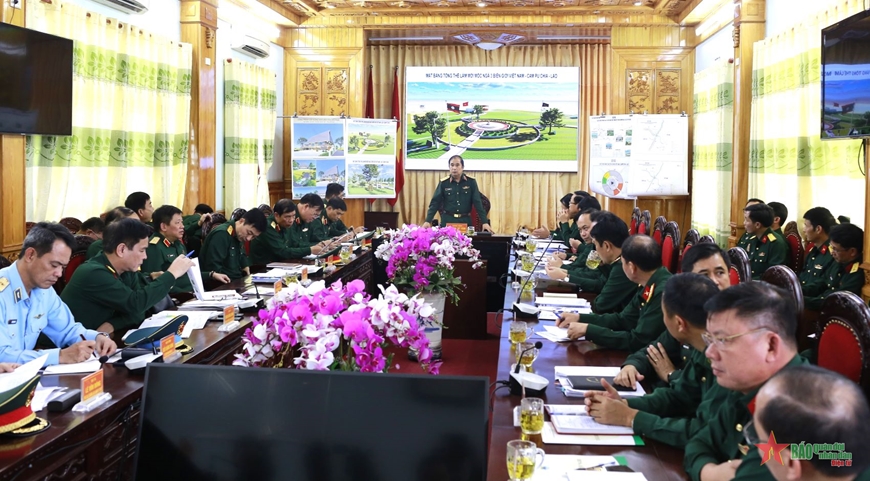 Thượng tướng Phùng Sĩ Tấn kiểm tra công tác chuẩn bị giao lưu hữu nghị Quốc phòng biên giới Việt Nam-Lào-Campuchia lần thứ nhất tại tỉnh Kon Tum