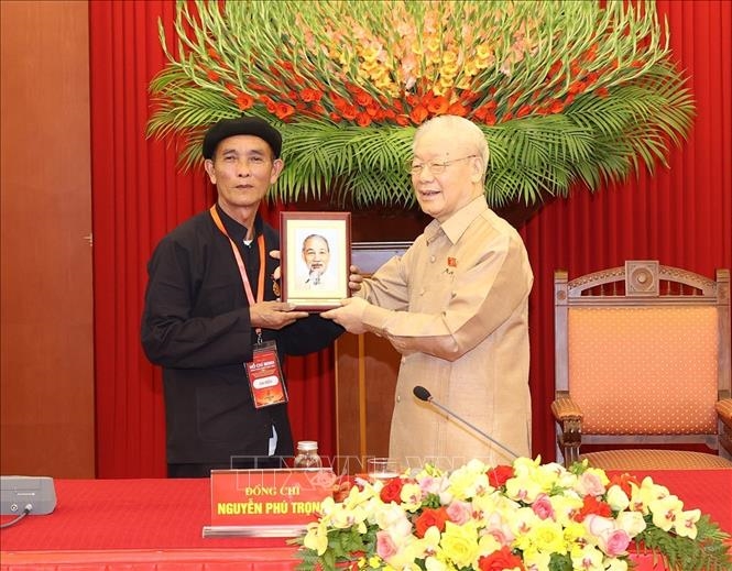 Tổng Bí thư Nguyễn Phú Trọng gặp mặt các điển hình toàn quốc trong học tập và làm theo Bác