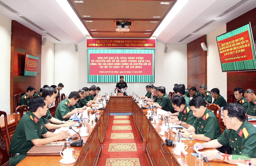 Ban Chỉ đạo Cải cách hành chính và chuyển đổi số Bộ Quốc phòng kiểm tra tại Bộ tư lệnh TP Hồ Chí Minh
