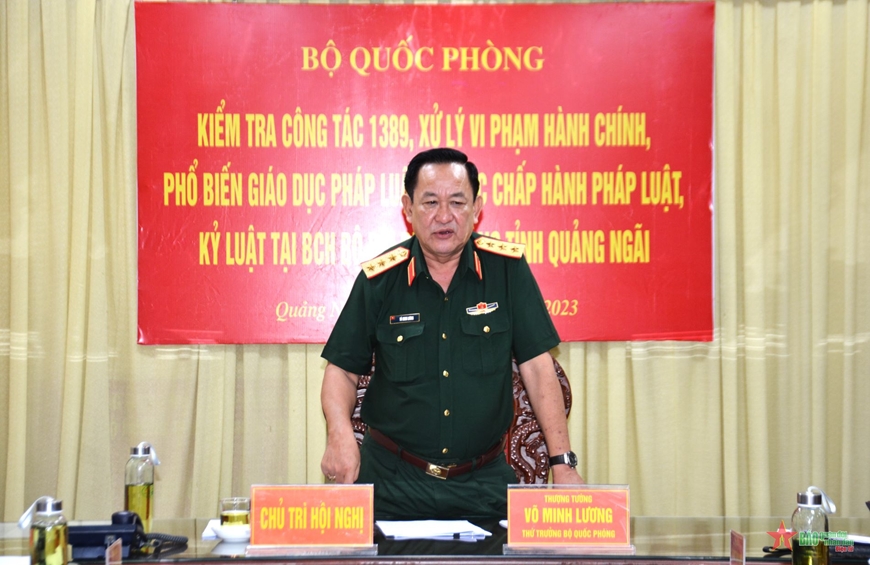 Thượng tướng Võ Minh Lương kiểm tra Bộ đội Biên phòng tỉnh Quảng Ngãi