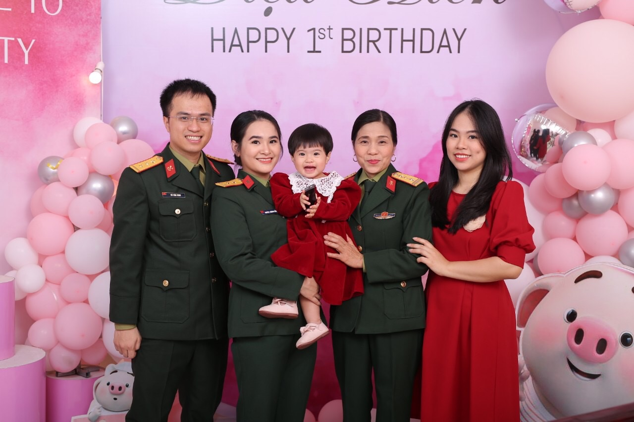 Tự nhủ mình phải mạnh mẽ đứng lên