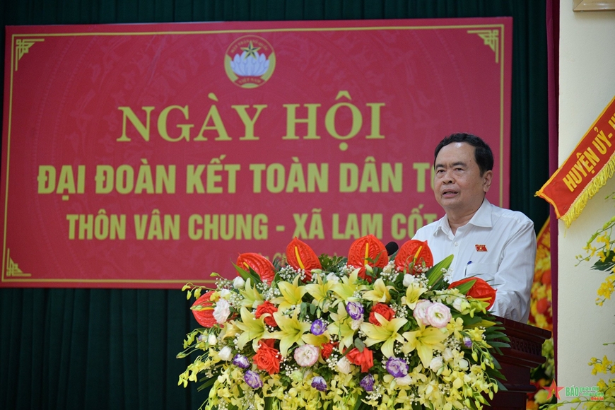 Phó chủ tịch Thường trực Quốc hội Trần Thanh Mẫn dự Ngày hội Đại đoàn kết toàn dân tộc tại Bắc Giang