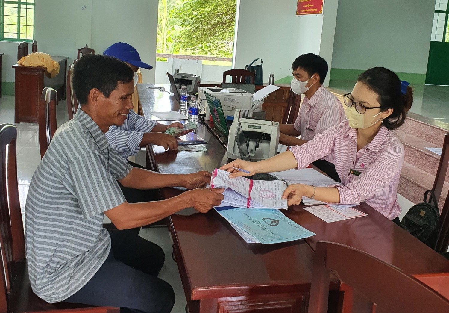 Hỏi-đáp pháp luật: Nguyên tắc cho vay và vay vốn hỗ trợ tín dụng ưu đãi thực hiện chương trình mụa tiêu quốc gia phát triển kinh tế-xã hội