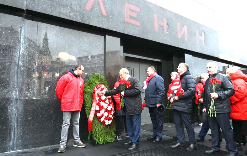 Hoạt động kỷ niệm 106 năm Cách mạng Tháng Mười vĩ đại được tổ chức trọng thể tại Thủ đô Moscow