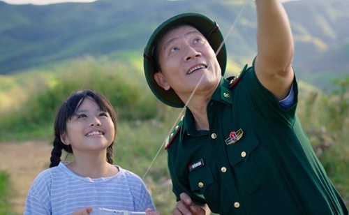 “Cuộc chiến không giới tuyến”: Phim về Bộ đội Cụ Hồ dẫn đầu tỷ suất người xem truyền hình