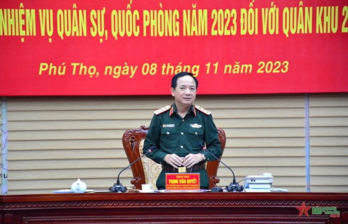 Thượng tướng Trịnh Văn Quyết kiểm tra, nắm tình hình tại Quân khu 2