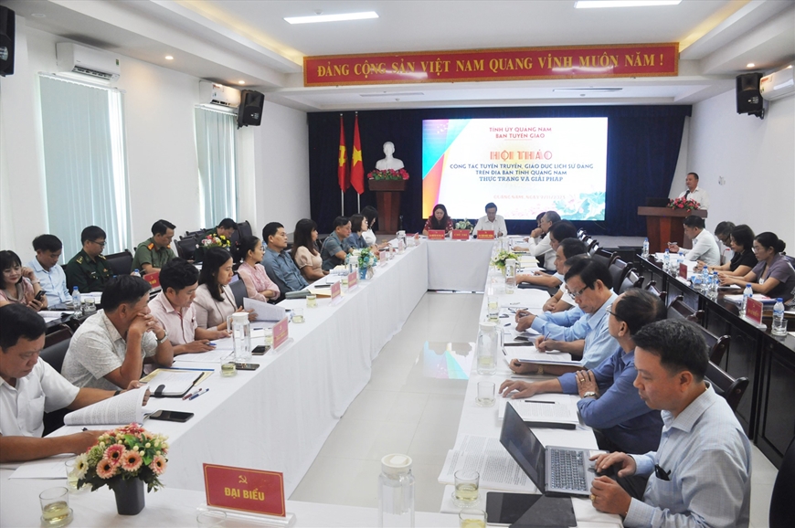 Hội thảo “Công tác tuyên truyền, giáo dục lịch sử Đảng trên địa bàn tỉnh Quảng Nam - thực trạng và giải pháp” diễn ra ngày 9-11 tại Quảng Nam. Ảnh: baoquangnam.vn