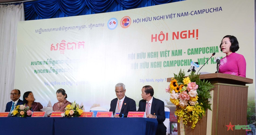 Đẩy mạnh hợp tác truyền thống, giao lưu nhân dân Việt Nam - Campuchia
