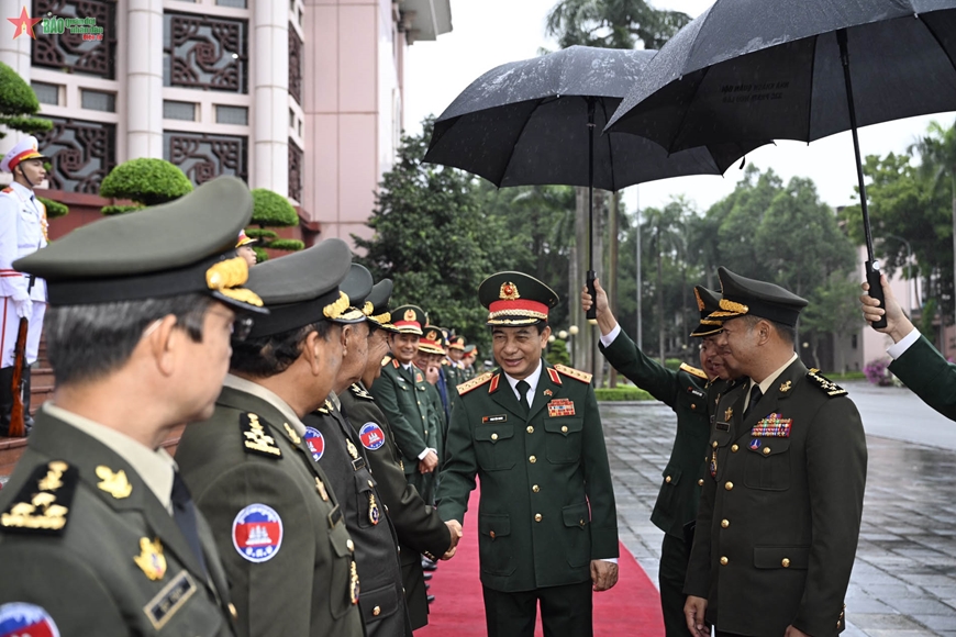 Đại tướng Phan Văn Giang chủ trì lễ đón Phó thủ tướng, Bộ trưởng Bộ Quốc phòng Campuchia