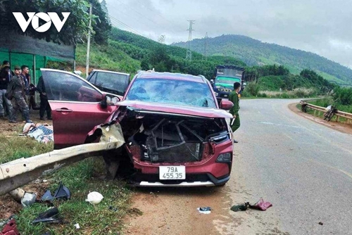 Điều tra nguyên nhân vụ tai nạn giao thông làm 5 người thương vong tại Đắk Lắk