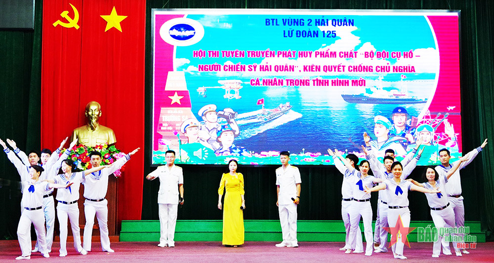 Nỗ lực mỗi ngày, tự soi, tự sửa