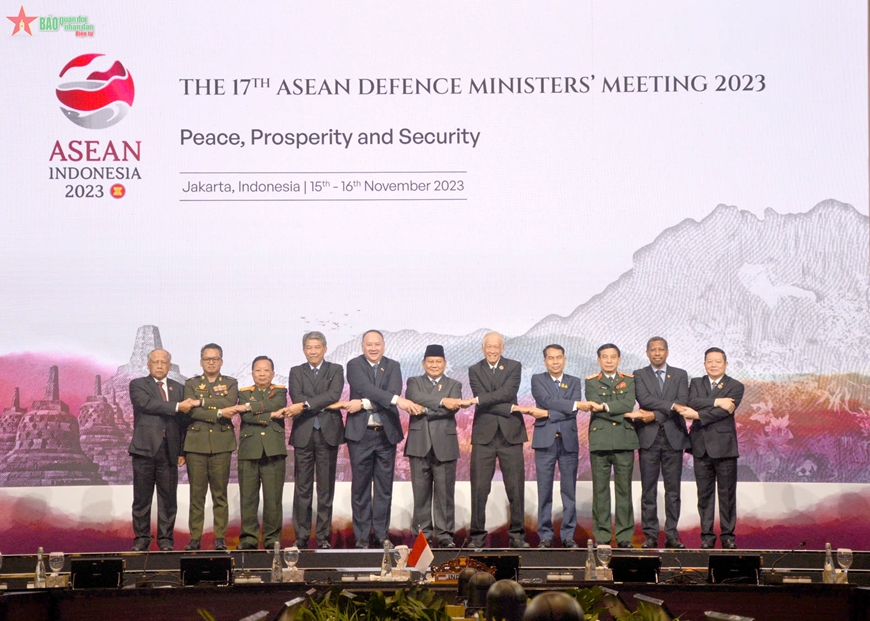Hội nghị ADMM-17: Vì khu vực hoà bình, thịnh vượng và an ninh