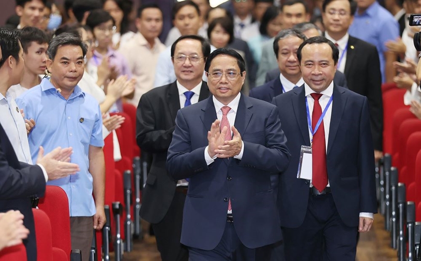 Thủ tướng Chính phủ Phạm Minh Chính làm việc với Đại học Quốc gia Thành phố Hồ Chí Minh