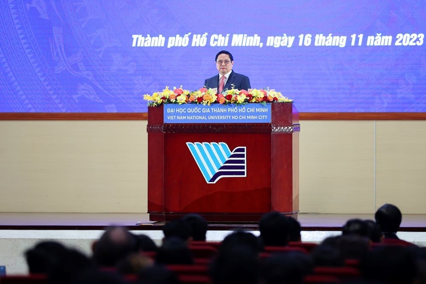 Thủ tướng Chính phủ Phạm Minh Chính làm việc với Đại học Quốc gia Thành phố Hồ Chí Minh
