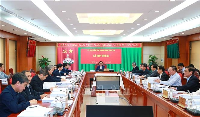 Ủy ban Kiểm tra Trung ương xem xét, thi hành kỷ luật một số tổ chức đảng, đảng viên