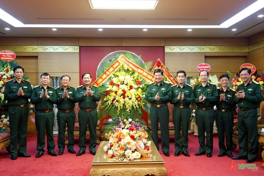 Thượng tướng Lê Huy Vịnh chúc mừng Học viện Quân y nhân dịp Ngày Nhà giáo Việt Nam 20-11