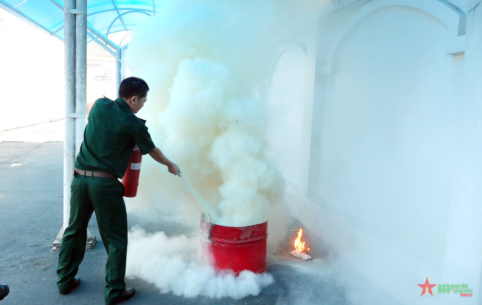 Tập huấn phòng cháy, chữa cháy cho các đơn vị thuộc Tổng cục Chính trị ở phía Nam