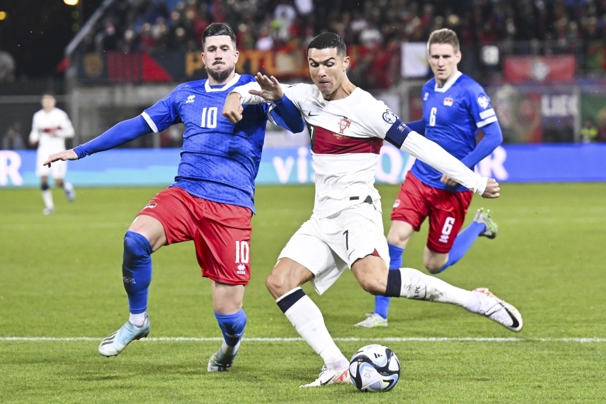 Tin thể thao hôm nay (18-11): Anh, Italy cùng thắng, Ronaldo lập kỷ lục