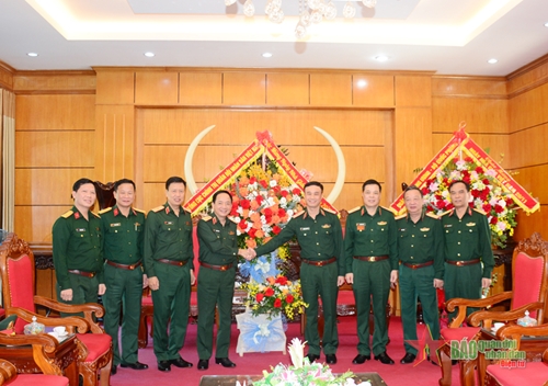 Thượng tướng Trịnh Văn Quyết thăm, chúc mừng Học viện Chính trị và Trường Sĩ quan Chính trị