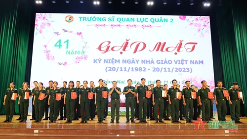 Trường Sĩ quan Lục quân 2 gặp mặt kỷ niệm Ngày Nhà giáo Việt Nam
