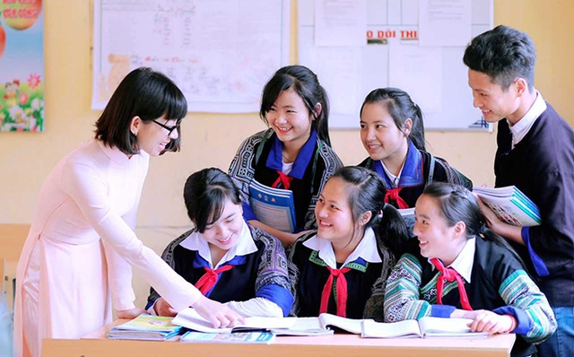 Hỏi-đáp pháp luật: Nội dung, mức chi bồi dưỡng kiến thức dân tộc và tiếng dân tộc thiểu số; đào tạo dự bị đại học, đại học và sau đại học