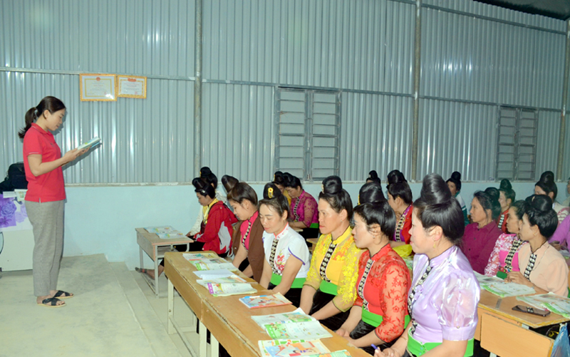 Hỏi-đáp pháp luật: Nội dung, mức chi hỗ trợ công tác xóa mù chữ cho người dân vùng đồng bào dân tộc thiểu số