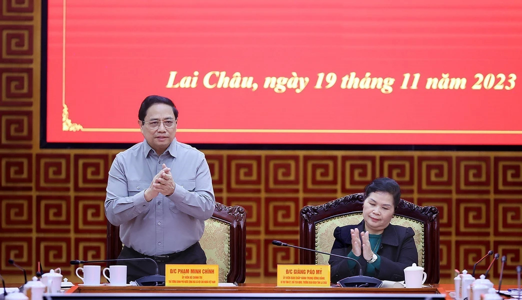 Thủ tướng Phạm Minh Chính làm việc với Ban Thường vụ Tỉnh ủy Lai Châu
