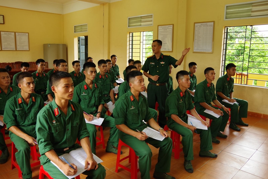 Đổi mới, nâng cao chất lượng công tác giáo dục chính trị trong giai đoạn mới