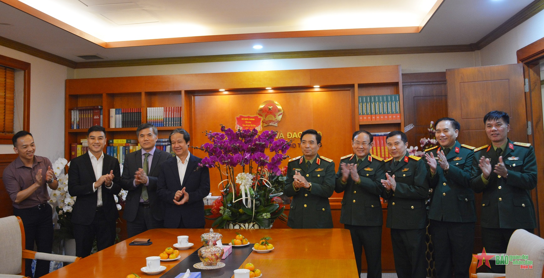 Trung tướng Nguyễn Doãn Anh chúc mừng Bộ Giáo dục và Đào tạo