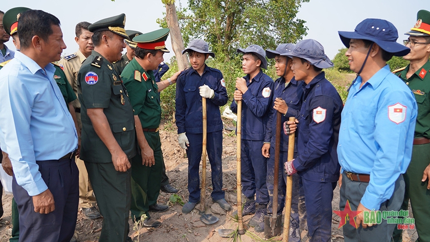 Vun đắp tình hữu nghị Việt Nam - Campuchia