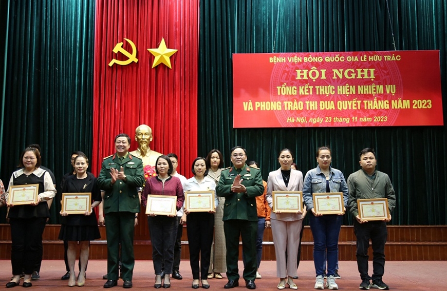 Bệnh viện Bỏng Quốc gia Lê Hữu Trác tổ chức Hội nghị tổng kết thực hiện nhiệm vụ và Phong trào Thi đua Quyết thắng