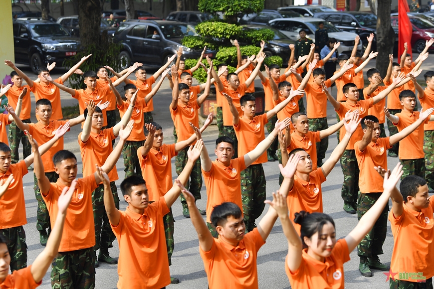 Thượng tướng Lê Huy Vịnh chủ trì lễ phát động hưởng ứng Tháng hành động vì bình đẳng giới trong Quân đội năm 2023