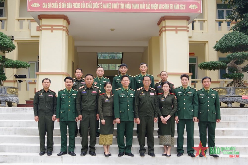 Bộ đội Biên phòng tỉnh Thanh Hóa: Hỗ trợ vật chất cho Bộ Chỉ huy quân sự tỉnh Hủa Phăn (Lào)