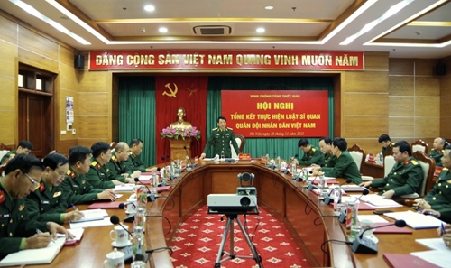 Binh chủng Tăng thiết giáp tổng kết thực hiện Luật Sĩ quan Quân đội nhân dân Việt Nam